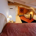 Des Indes 4*