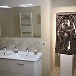 Des Indes 4*