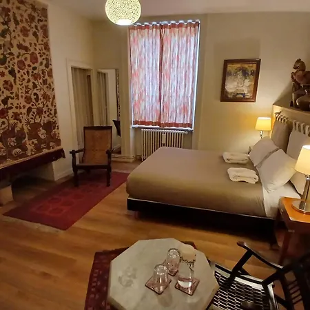 Des Indes Apartment