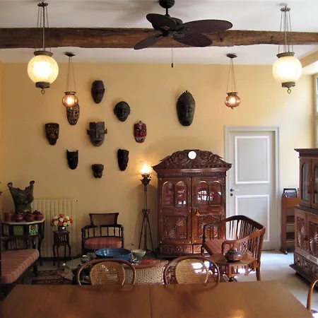 La Des Indes Bed & Breakfast