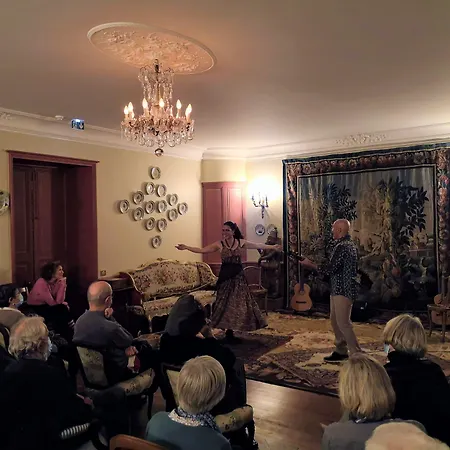 Oda ve Kahvaltı La Des Indes 3*